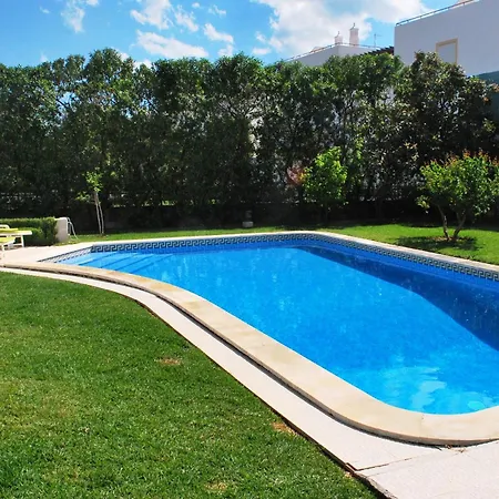 Moradia Com Piscina Em بيت للعطل كاباناس تْدي تافيرا
